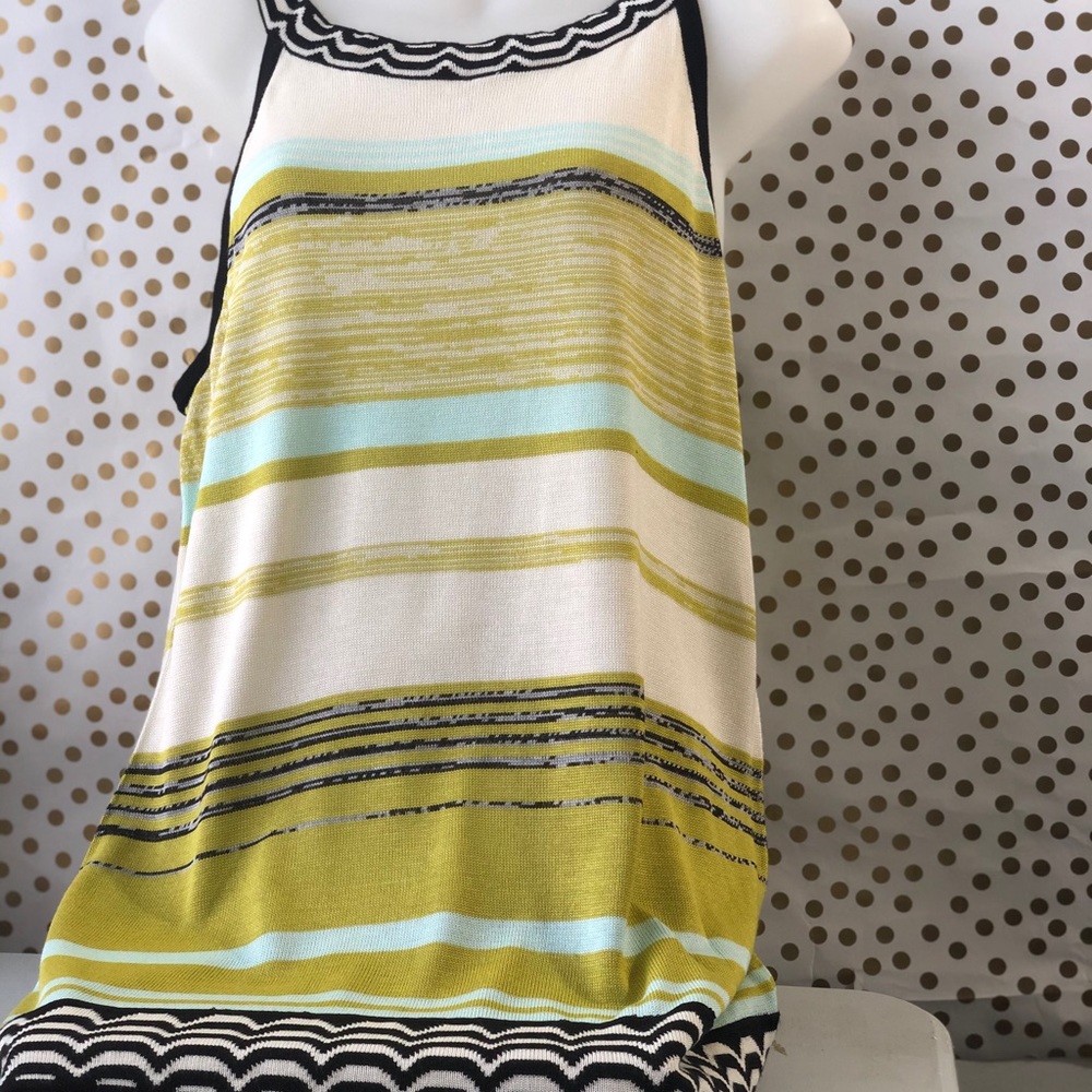 **Large** Sleeveless Sweater